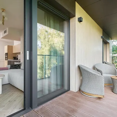 Ogrody Pieniawskie Paryski Daire *